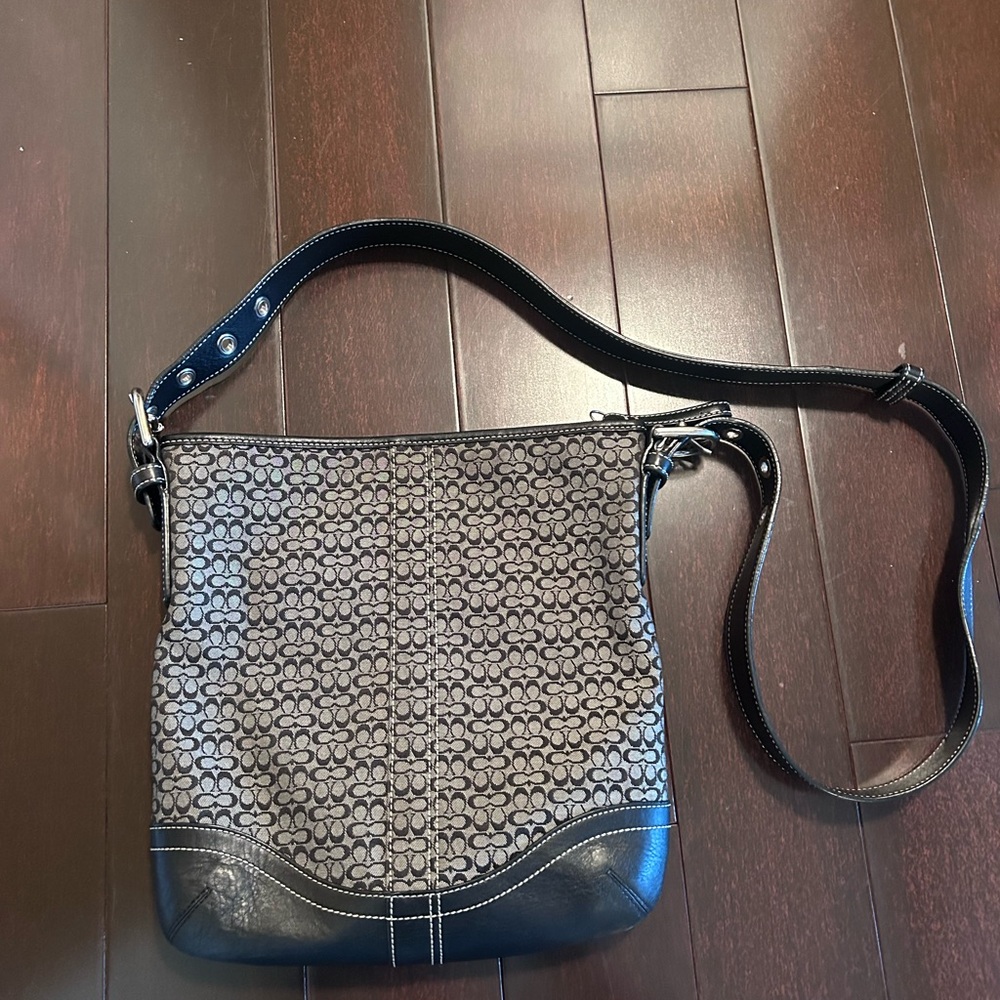 Vintage Black and Gray Coach Soho Signature C Jacquard Leather Crossbody